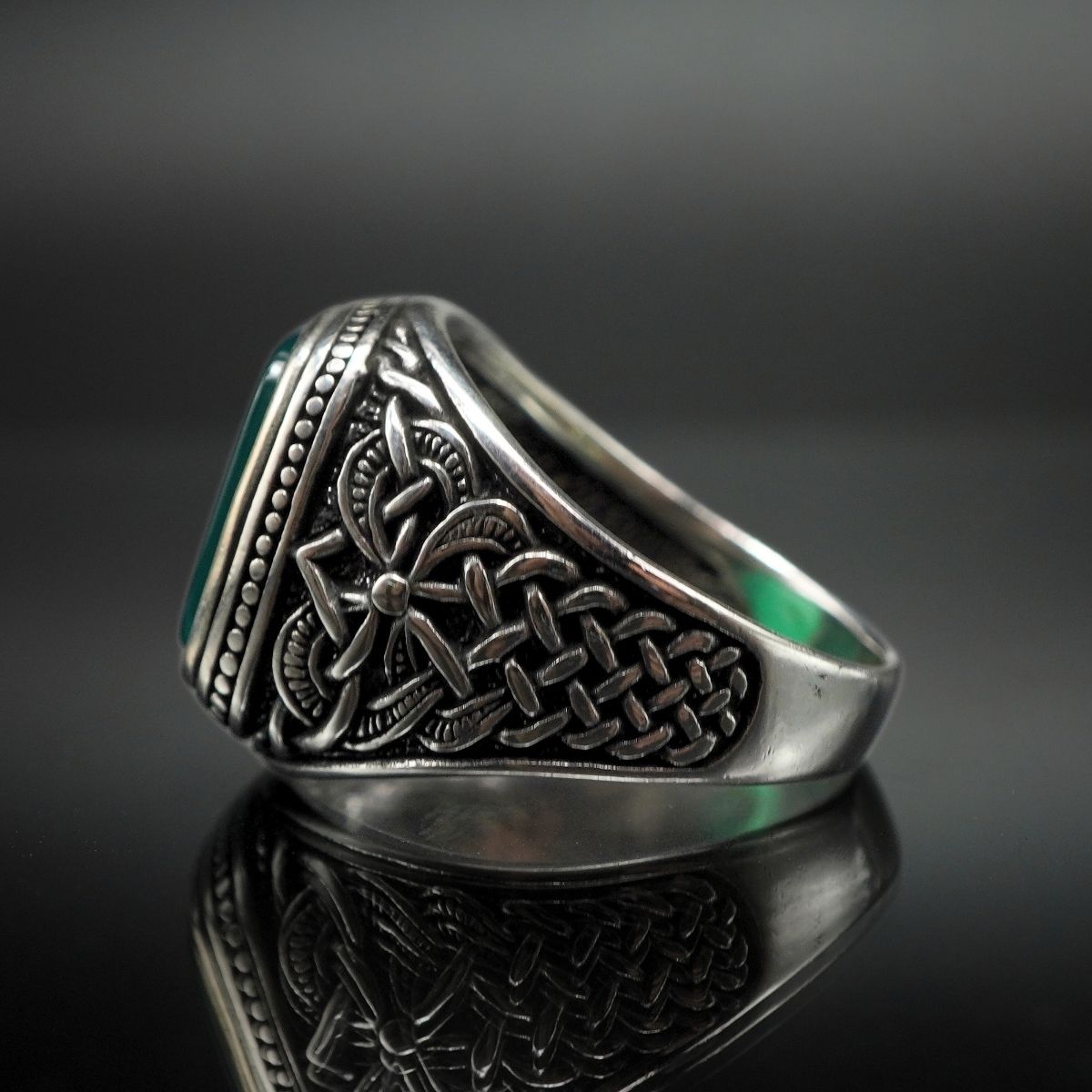 GREEN AGATE 925 STERLING SILVER RING - FROM TURKEY