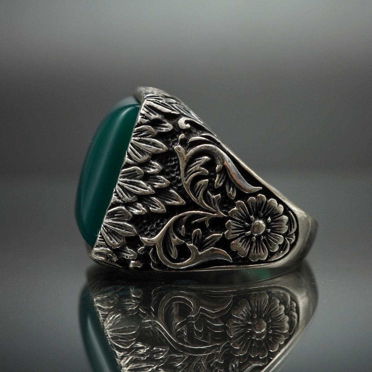 GREEN AGATE 925 STERLING SILVER RING