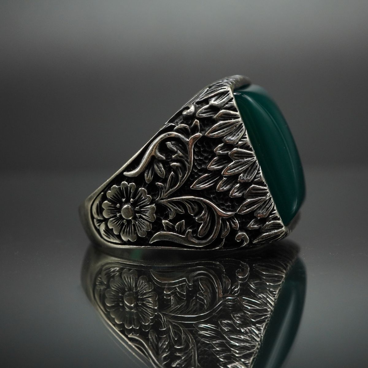 GREEN AGATE 925 STERLING SILVER RING