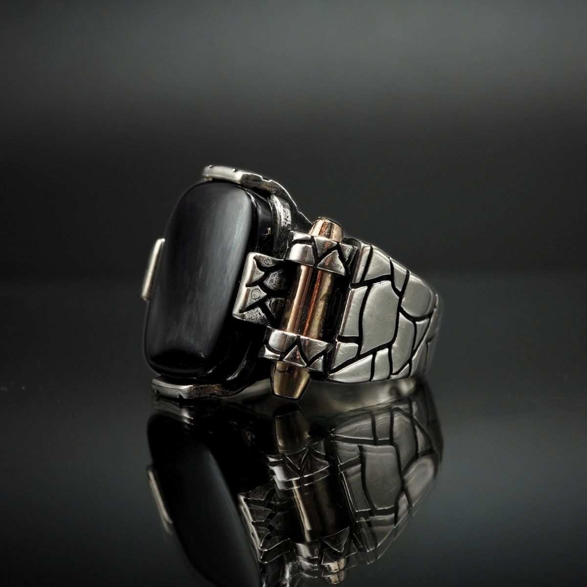 TURKISH HANDMADE SILVER RING IN BLACK ONYX