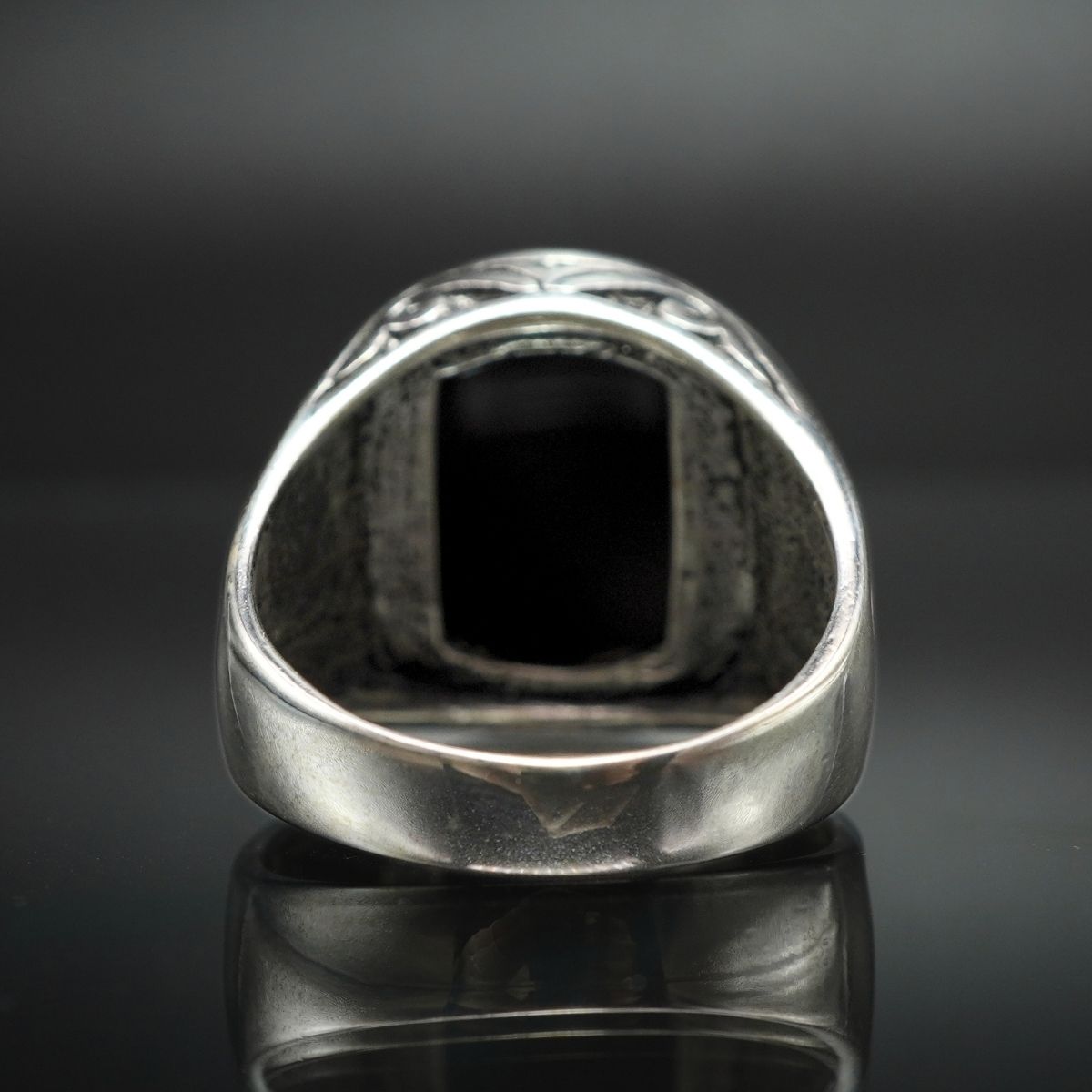 HANDMADE SILVER MEN RING IN BLACK ONYX GEMSTONE