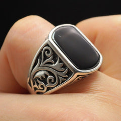 HANDMADE SILVER MEN RING IN BLACK ONYX GEMSTONE