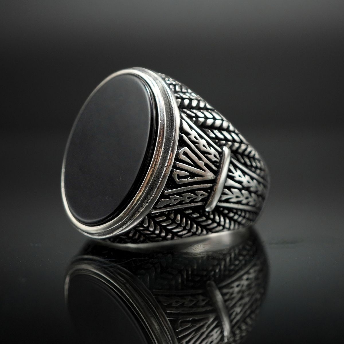 BLACK ONYX GEMSTONE RING FOR MEN IN 925 SILVER