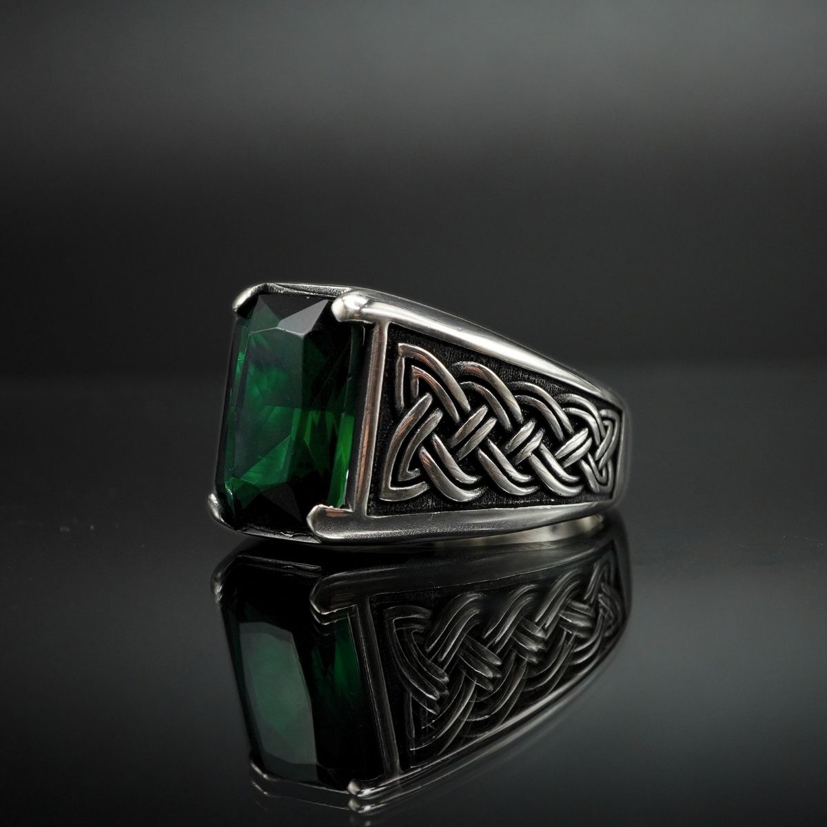 EMERALD GEMSTONE 925 STERLING SILVER HANDMADE RING FOR MEN