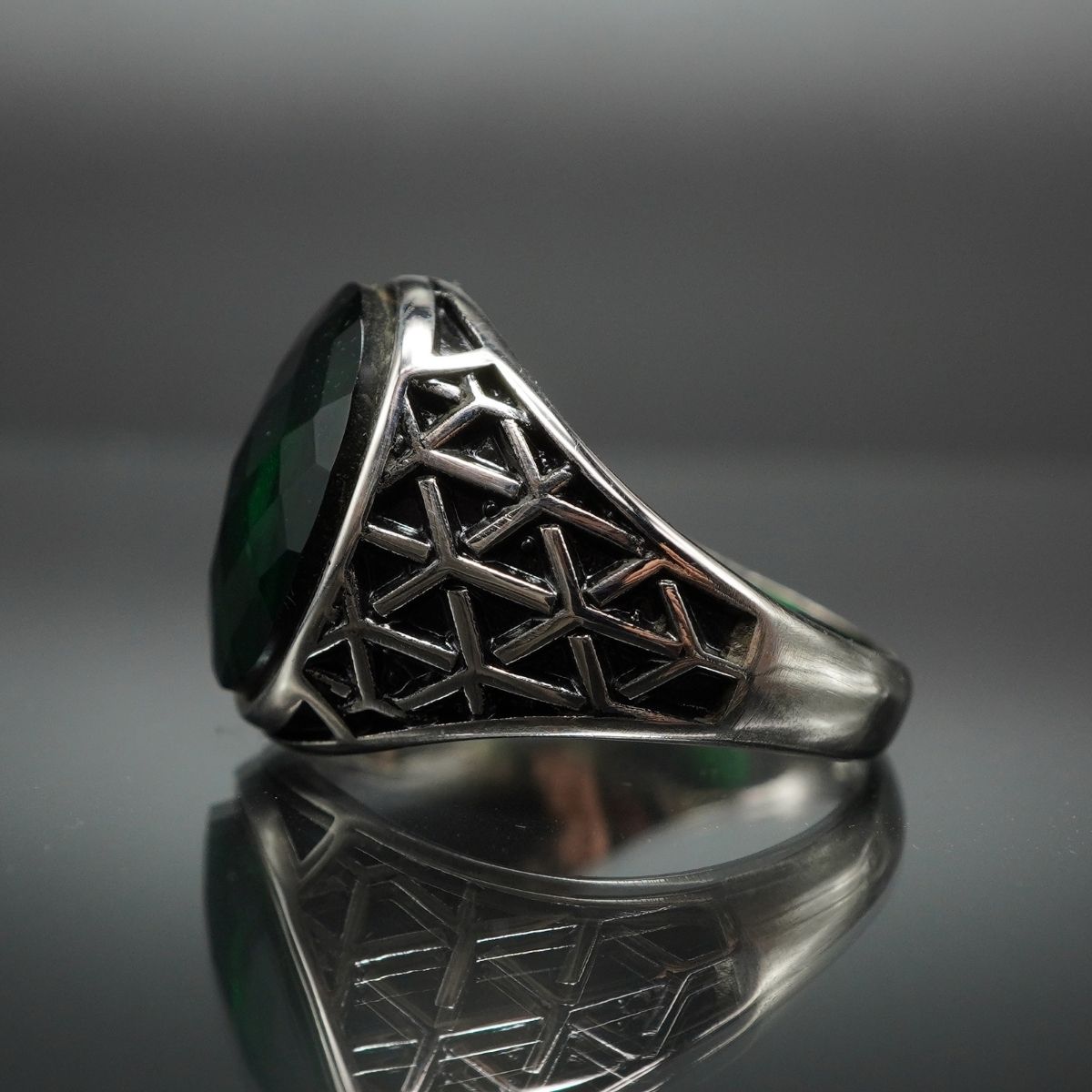 EMERALD GEMSTONE 925 STERLING SILVER HANDMADE RING