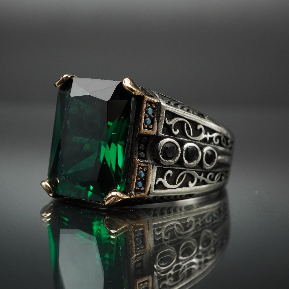 EMERALD STONE 925 STERLING SILVER HANDMADE RING