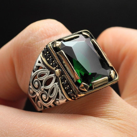 EMERALD GEMSTONE 925 STERLING SILVER HANDMADE RING