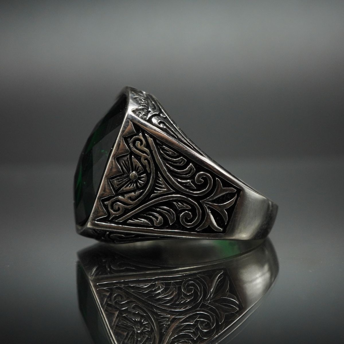 GREEN EMERALD GEMSTONE 925 STERLING SILVER HANDMADE RING