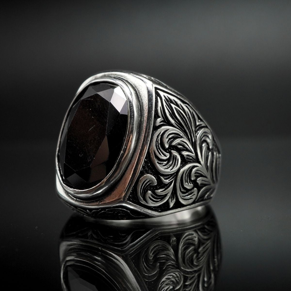 HANDENGRAVED ONYX GEMSTONE 925 STERLING SILVER RING FOR MEN