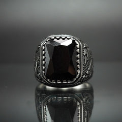 MEN HANDMADE SILVER RING IN BLACK ONYX