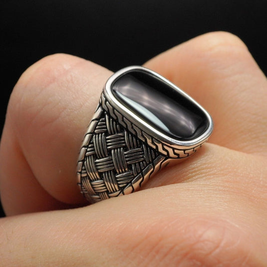 BLACK ONYX GEMSTONE HANDMADE RING IN 925 STERLING SILVER