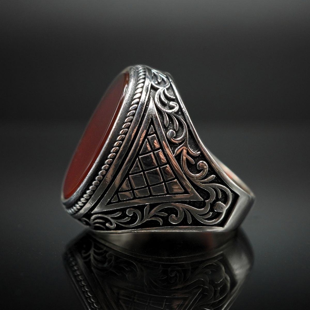 CLASSIC MEN SILVER RING IN AGATE