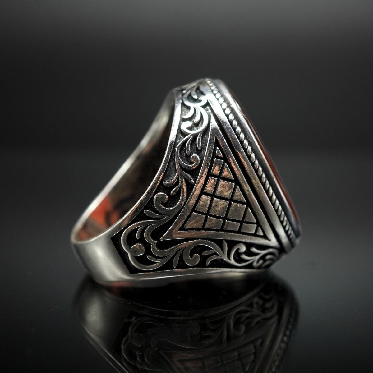 CLASSIC MEN SILVER RING IN AGATE