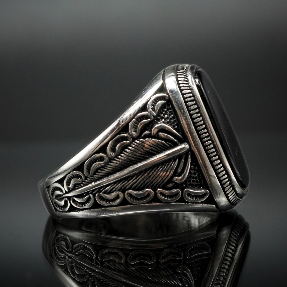 BLACK RING FOR MEN IN SILVER