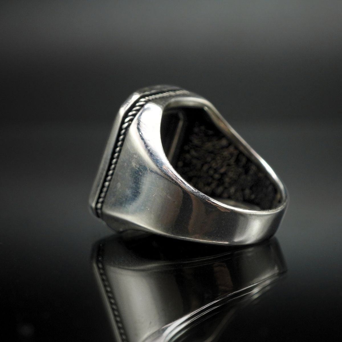 PINKY BLACK ONYX MINIMALIST MEN RING