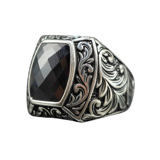 HANDENGRAVED BLACK ONYX GEMSTONE IN 925 SILVER RING