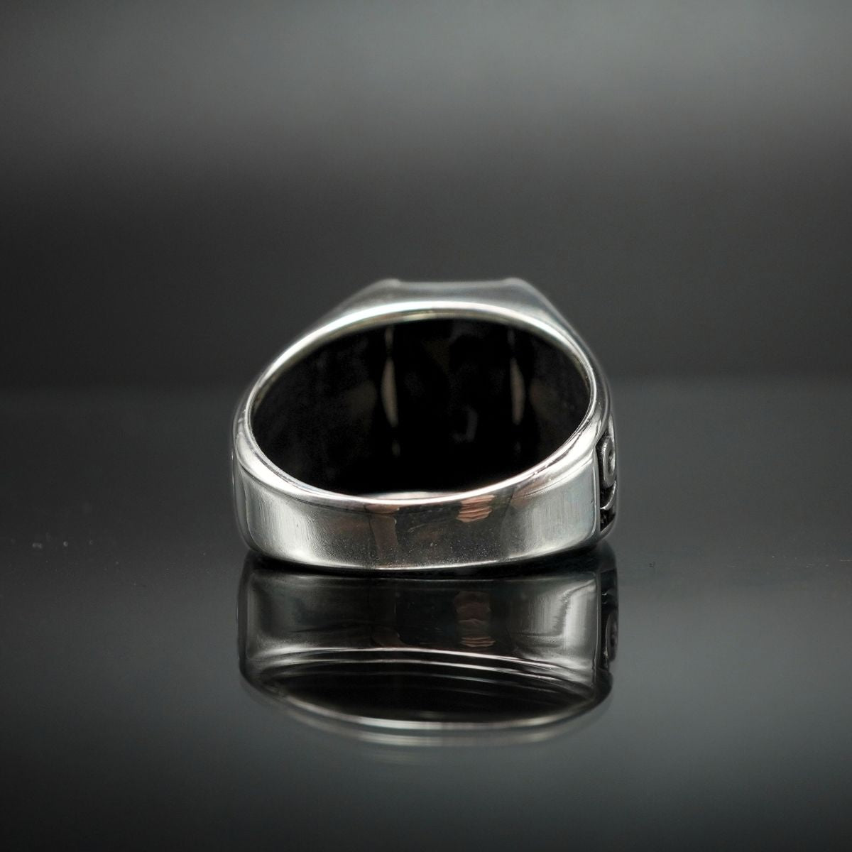 SILVER RING FOR MEN IN ONYX GEMSTONE