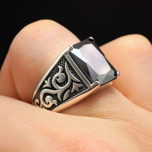SILVER RING FOR MEN IN ONYX GEMSTONE