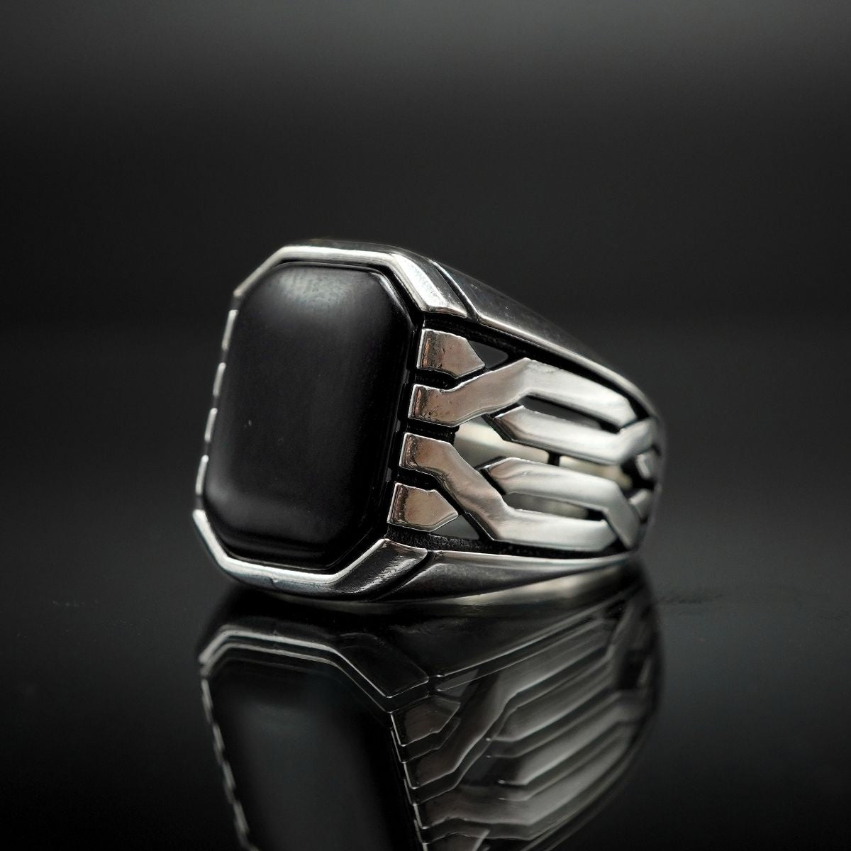 ONYX BLACK RING FOR MEN IN SILVER