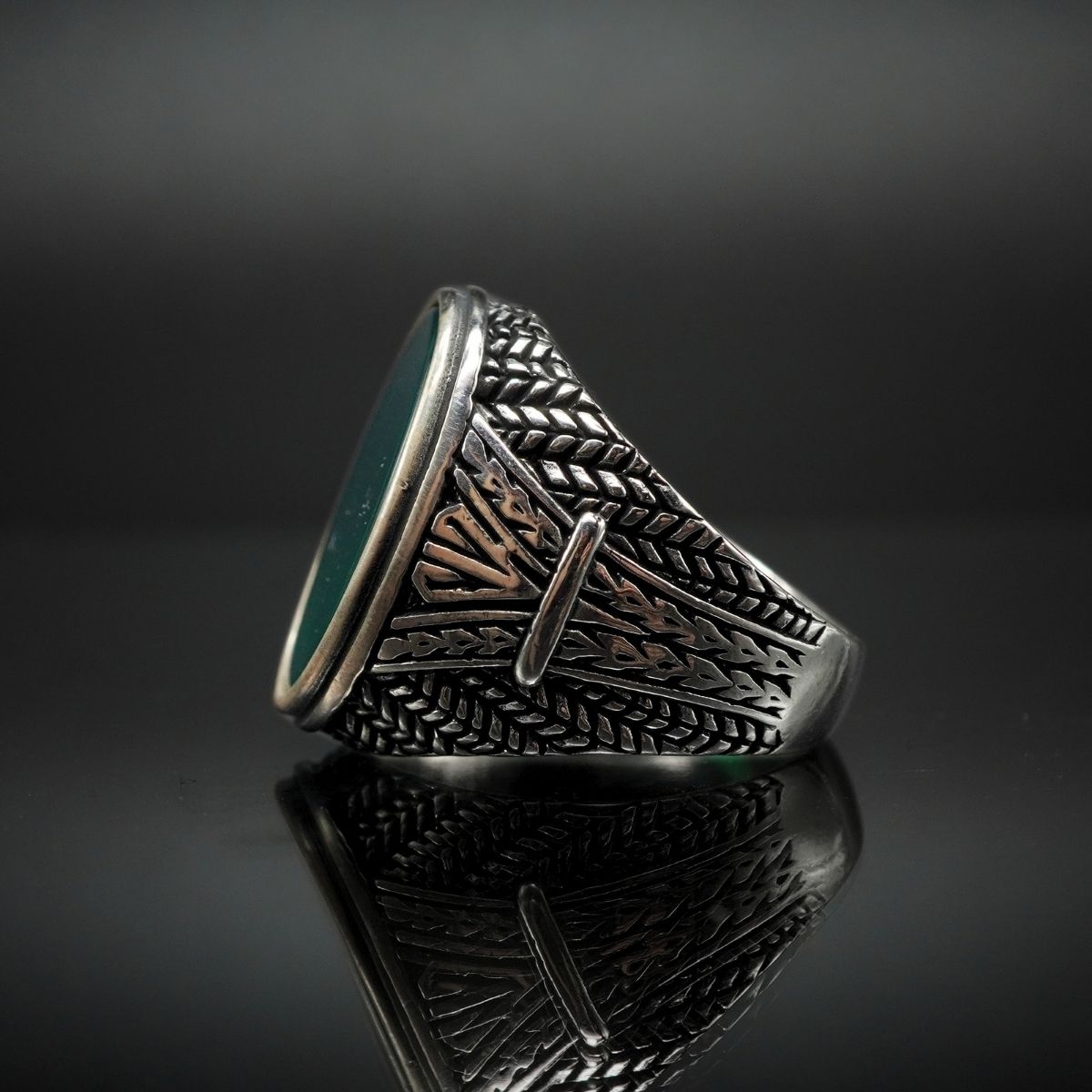 GREEN AGATE GEMSTONE RING FOR MEN IN 925 SILVER