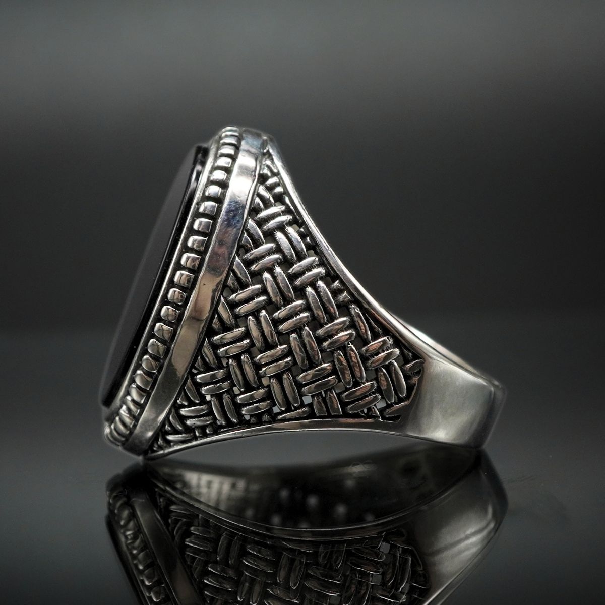 OVAL BLACK ONYX RING FOR MEN IN SILVER