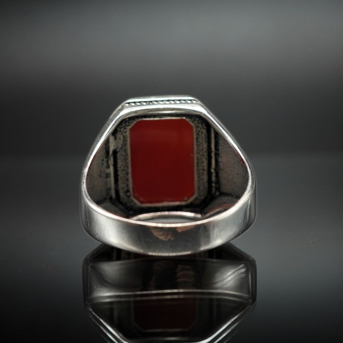 MINIMALIST PINKY SILVER RING FOR MEN IN AGATE