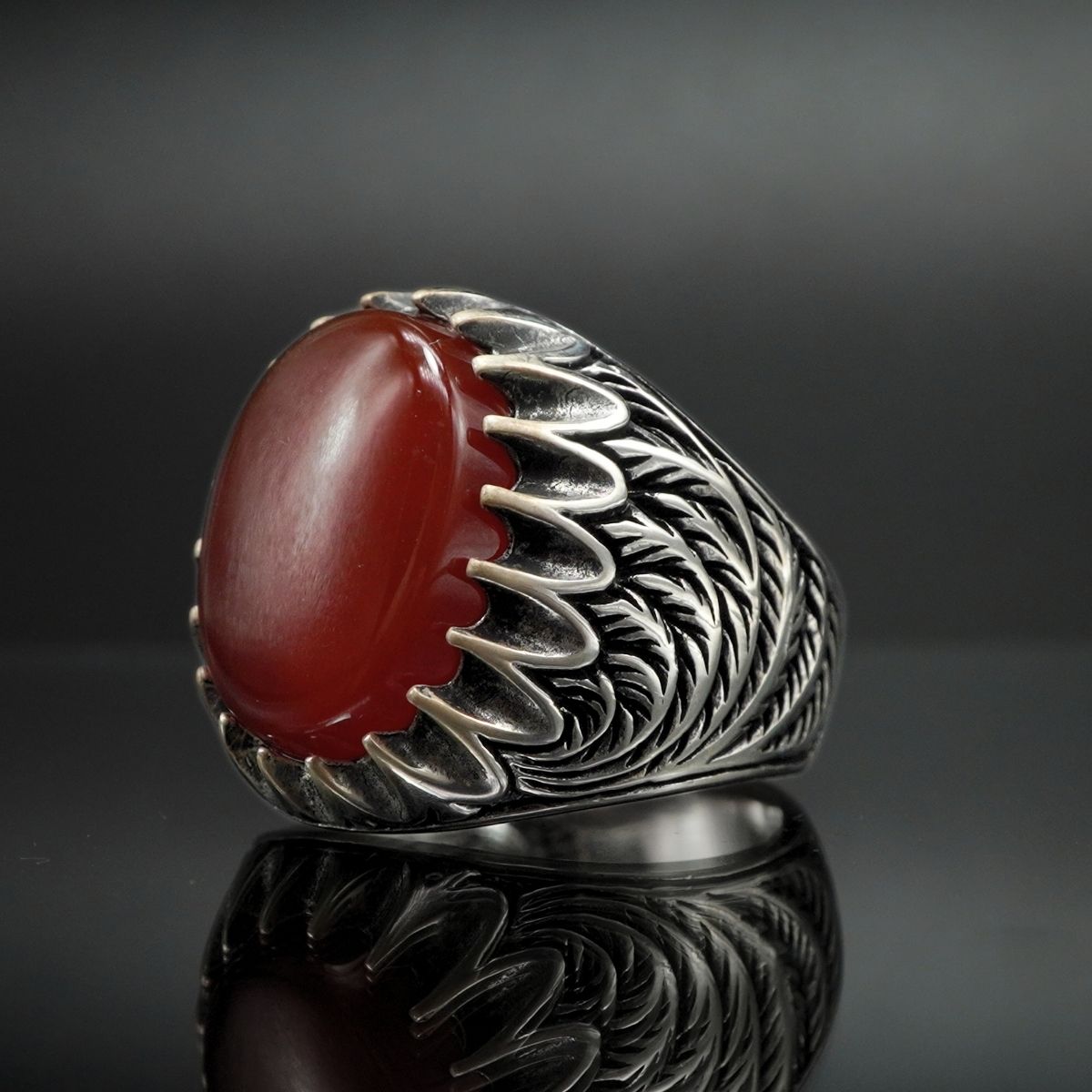 SILVER MEN RING IN RED AGATE STONE