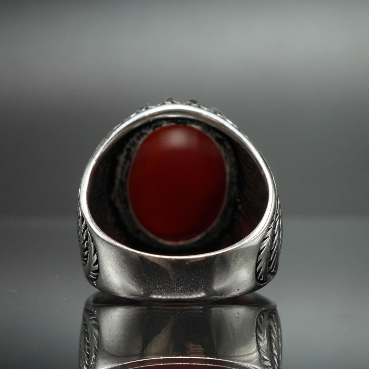 SILVER MEN RING IN RED AGATE STONE