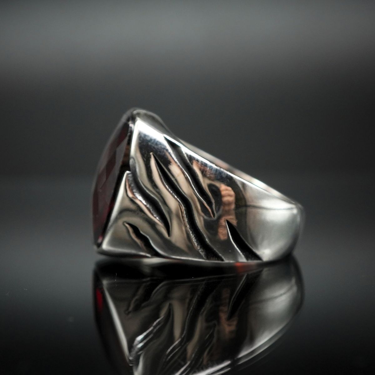 RUBY GEMSTONE HANDMADE RING IN 925 STERLING SILVER