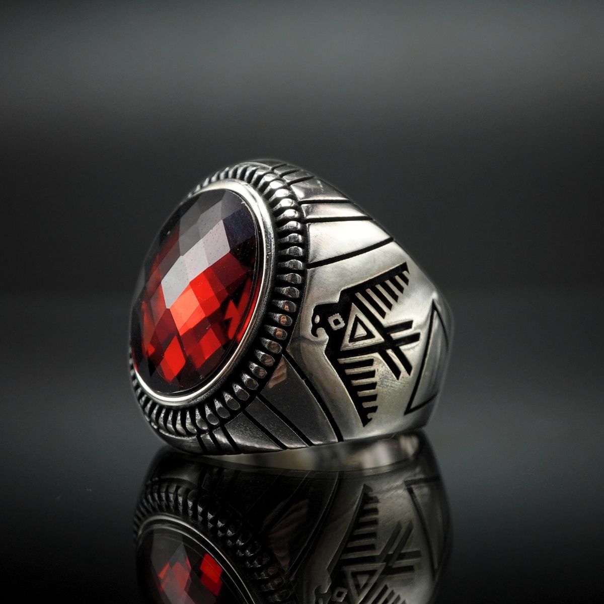 VINTAGE TENGRI BIRD 925 STERLING SILVER RING IN RUBY