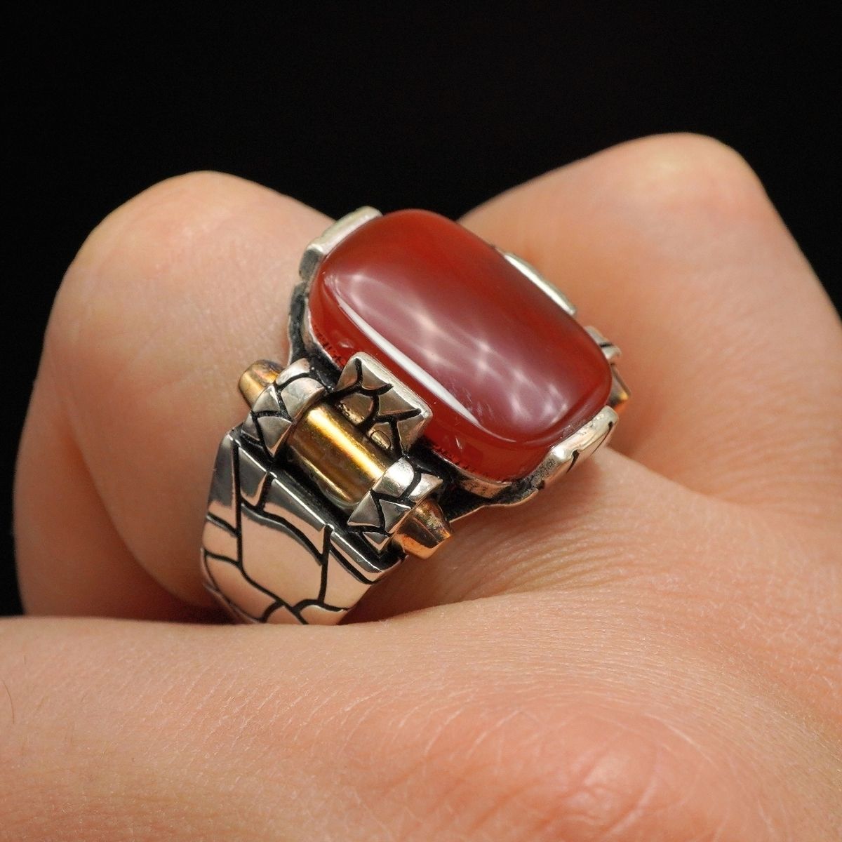 TURKISH HANDMADE SILVER RING IN RED AGATE
