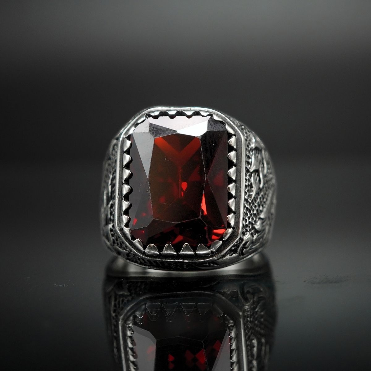 RUBY MEN RING IN SILVER