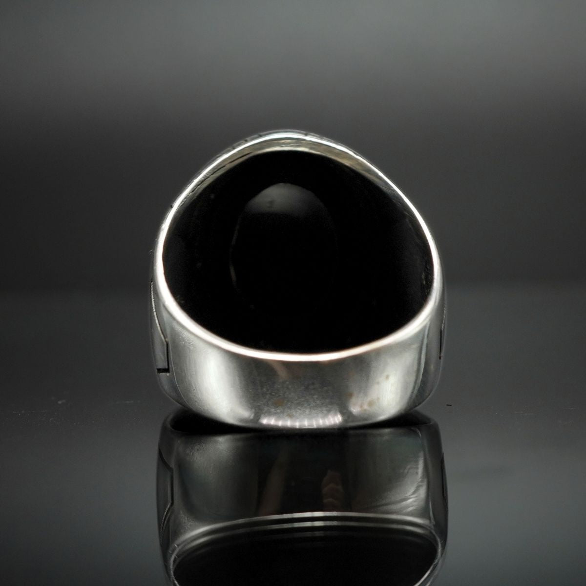 VINTAGE TENGRI BIRD 925 STERLING SILVER RING IN ONYX